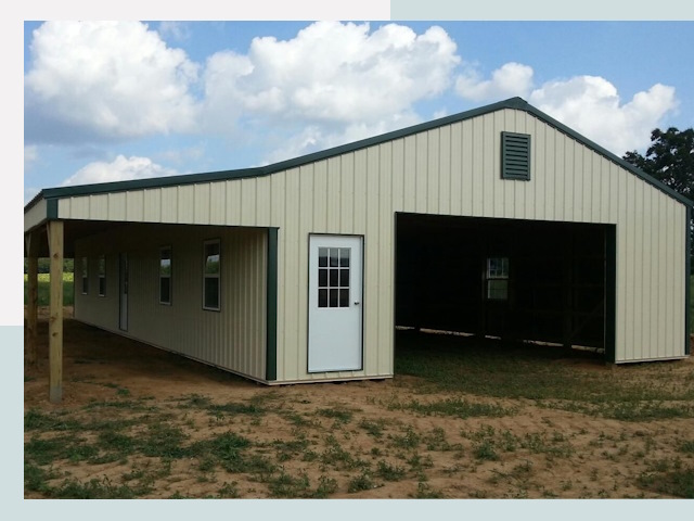 Строительство конюшен в Черемхове