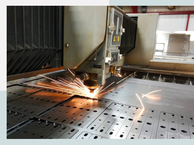 Лазерная резка металла в Черемхове от 626 руб.